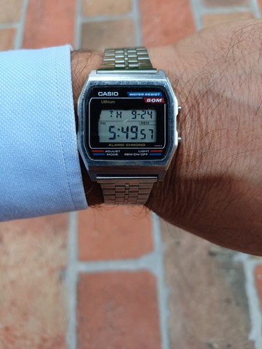 Casio lithium alarm chrono 549 - alarm,