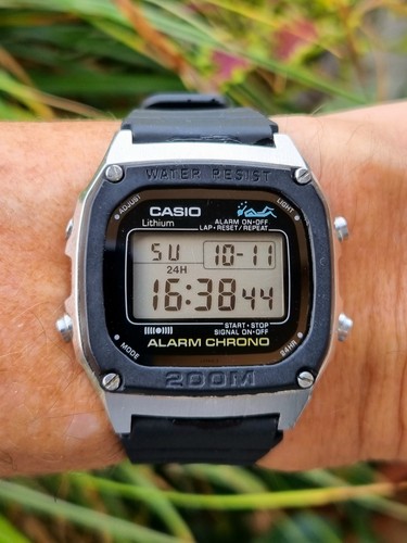 Casio 1000 lcd alarm - lcd, chrono